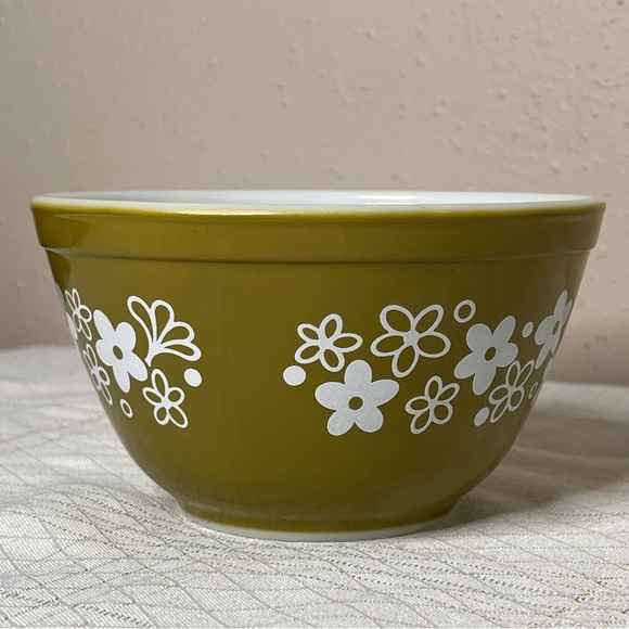 Vintage Pyrex Spring Blossom Green Floral Mixing Bowl #401 - Picture 3 of 6